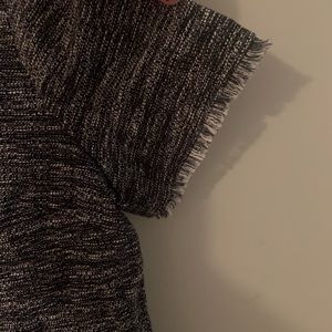 Short sleeve tweed work top